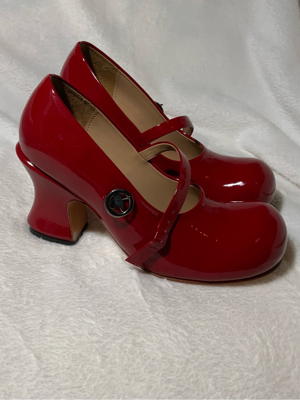 Red patent Gala Mary Jane heels Fluevog fits 7